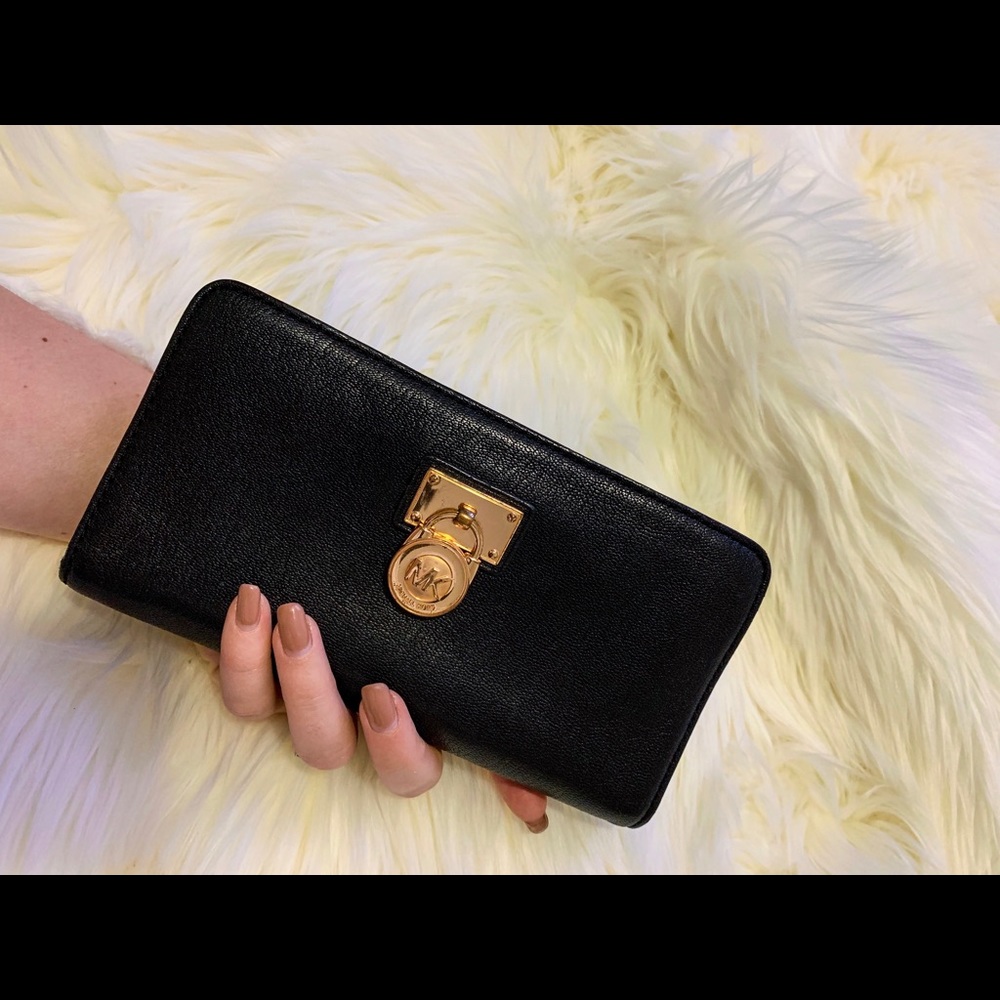 Michael Kors wallet